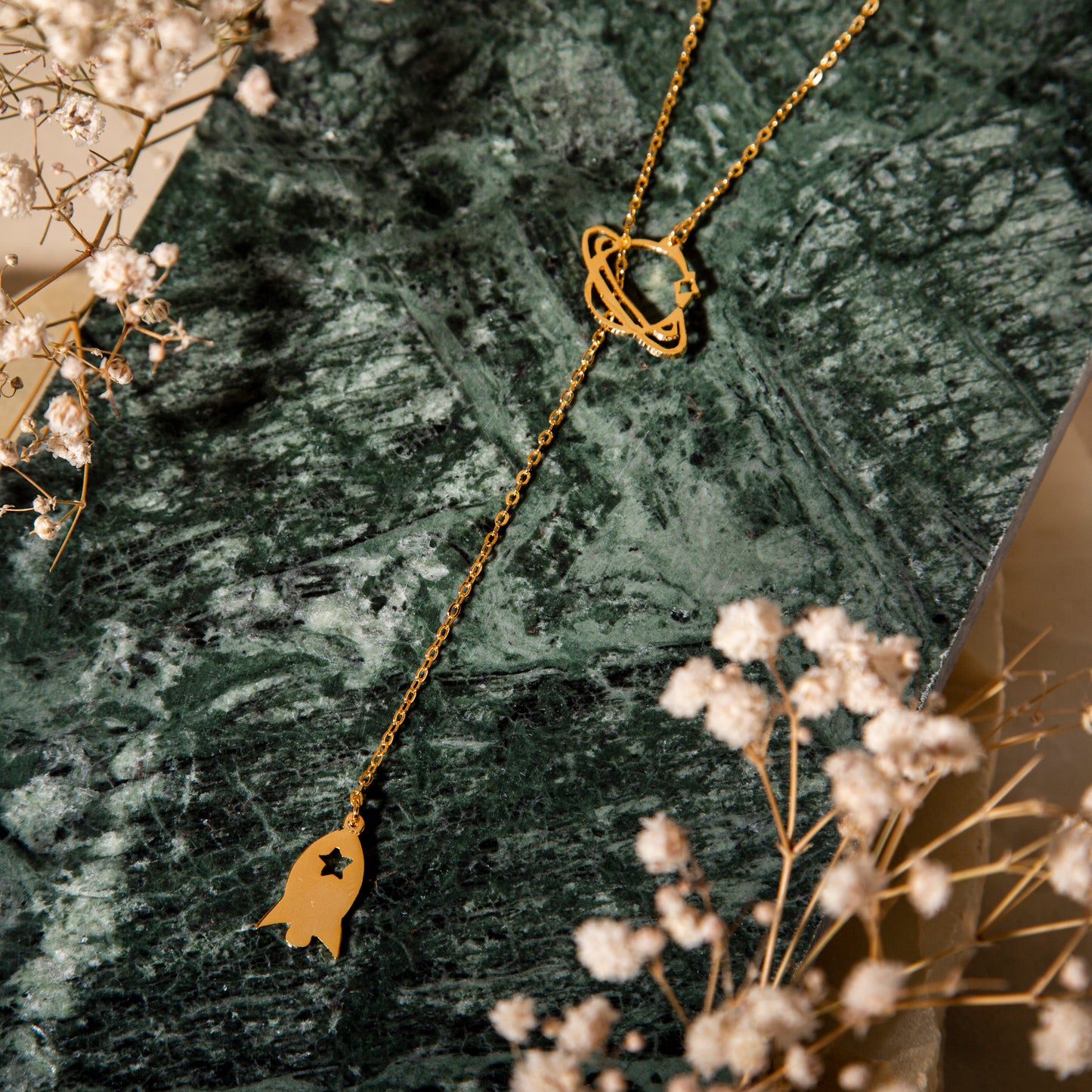 LIVING IN MARS Necklace