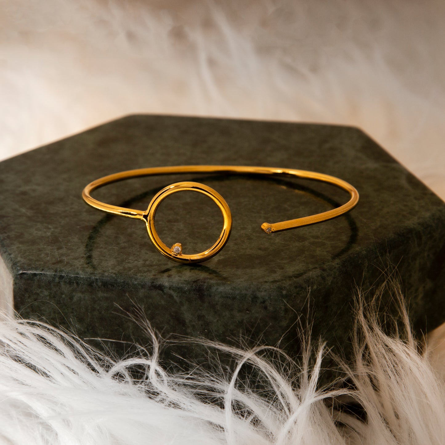 ZIRCO-BANGLE