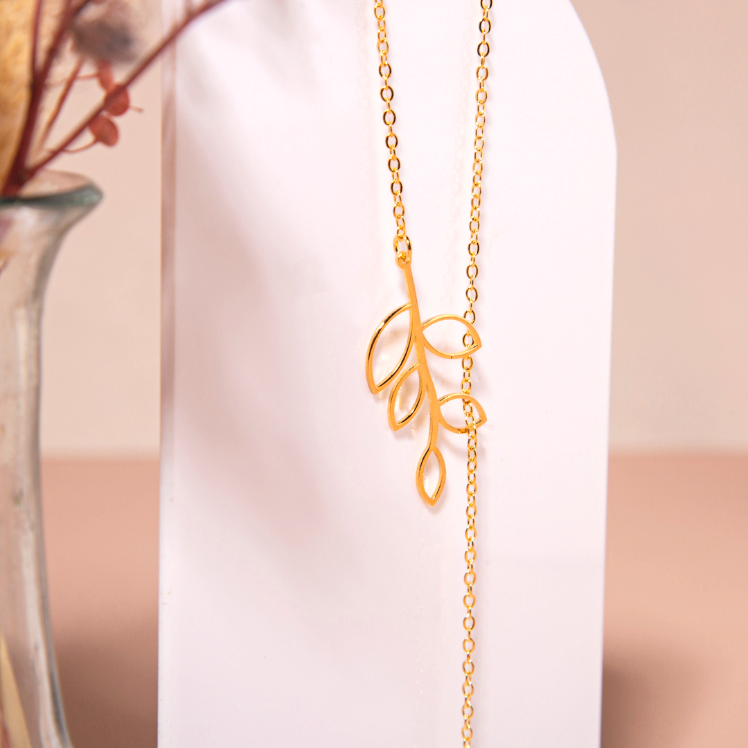 Ucello Necklace