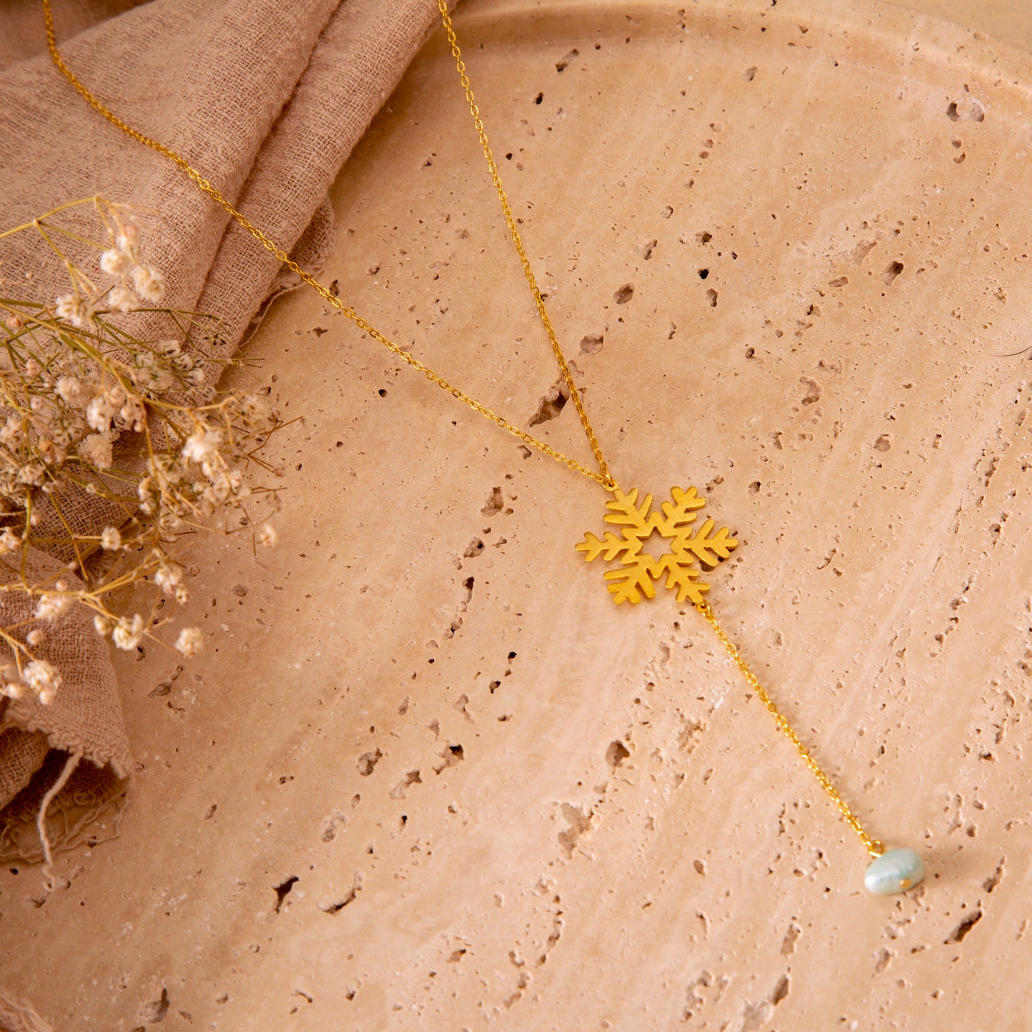 SNOWFLAKE Necklace